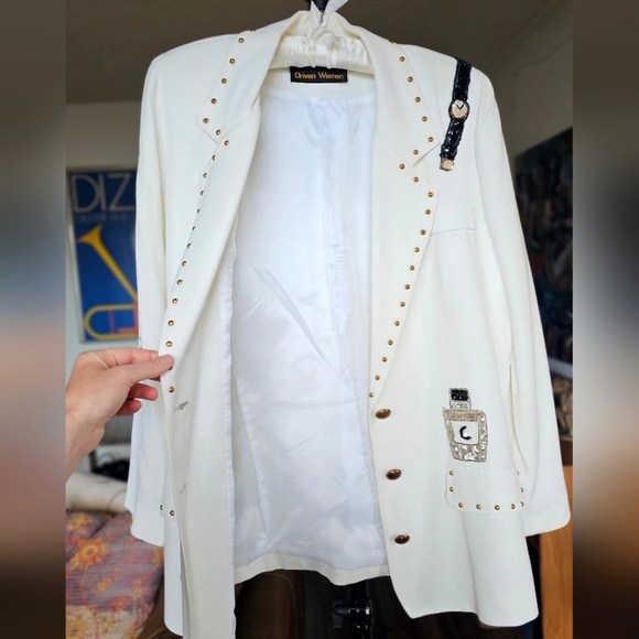 Vintage 90s Chanel-Inspired White Blazer - Picture 8 of 10